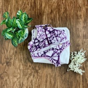 Mulberry high knotty dyes bikini